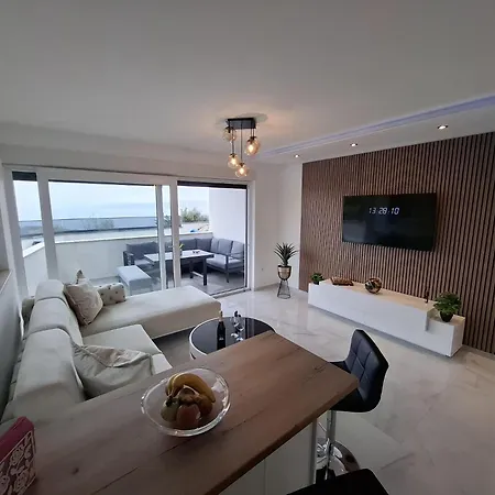 Deluxe With Swimming Pool * Baska Voda